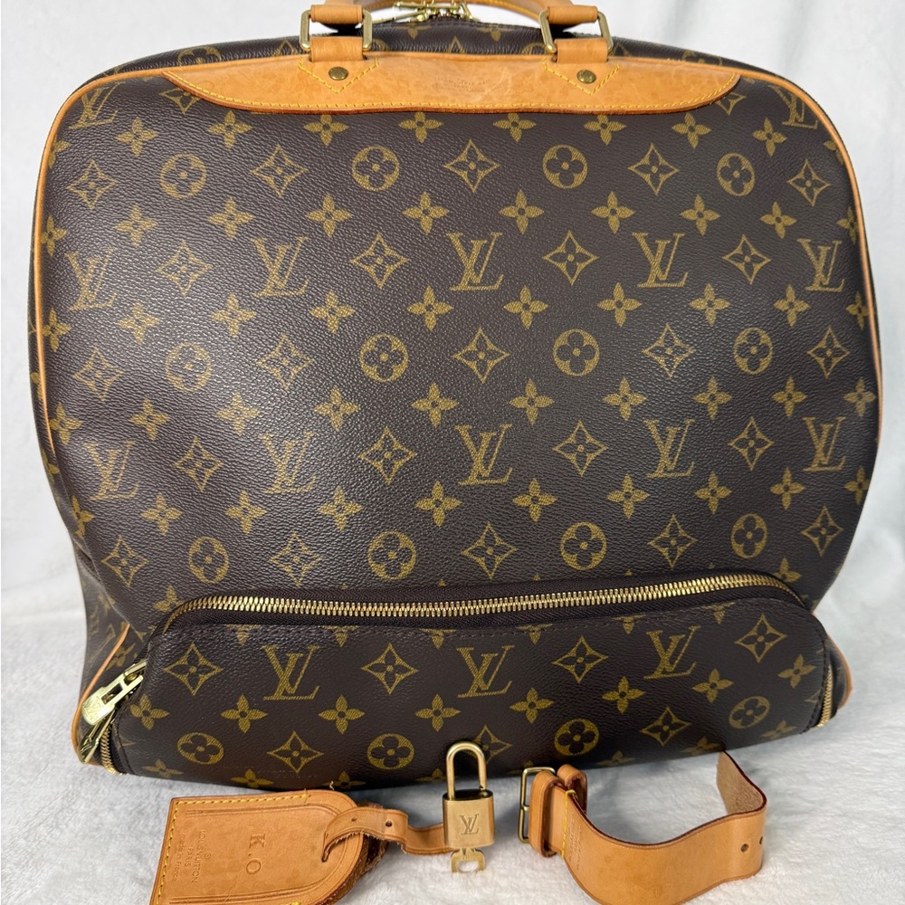 Louis Vuitton Evasion Brown Monogram Canvas Travel with Vachetta Trim